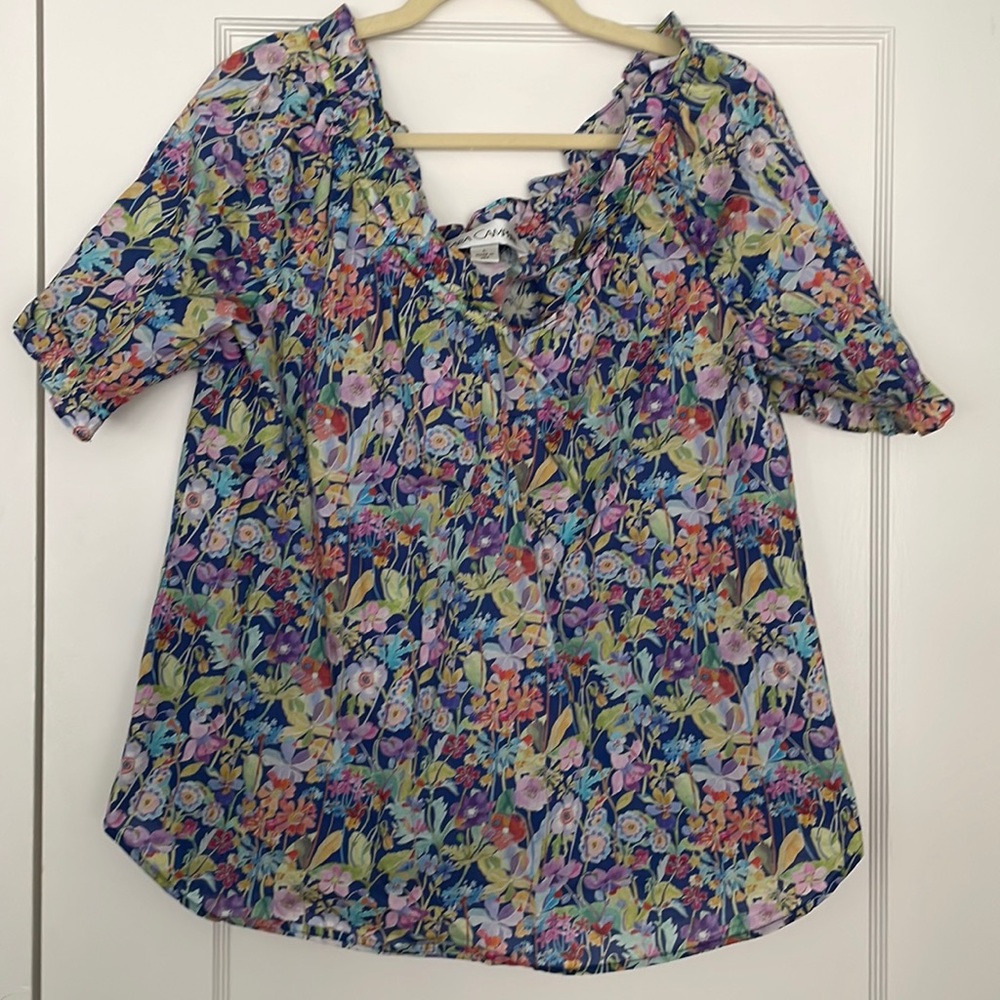 Sara Campbell floral top, size L